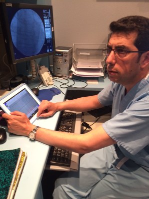 El Dr. Fernández Portales trabaja en la Unidad de Cardiología Intervencionista del Hospital San Pedro de Alcántara de Cáceres.